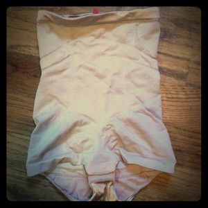 SPANX Slimmer & Shine high waisted body tunic